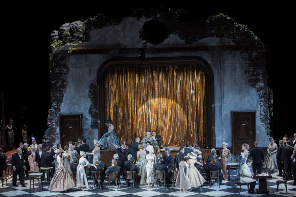 Szenenfoto aus Euryanthe an der Oper Frankfurt, 2015